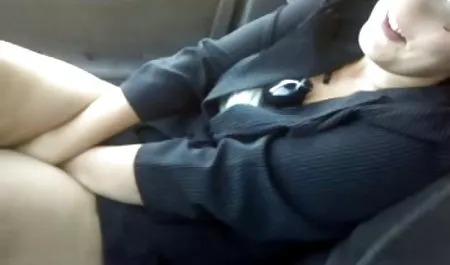 Kristina Rose和Tara Lynn乘坐肛门creampies